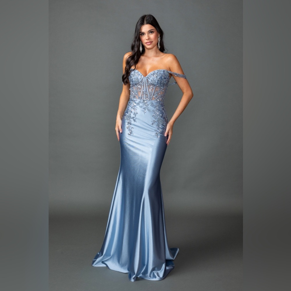 Elegant Off-the-Shoulder Gown